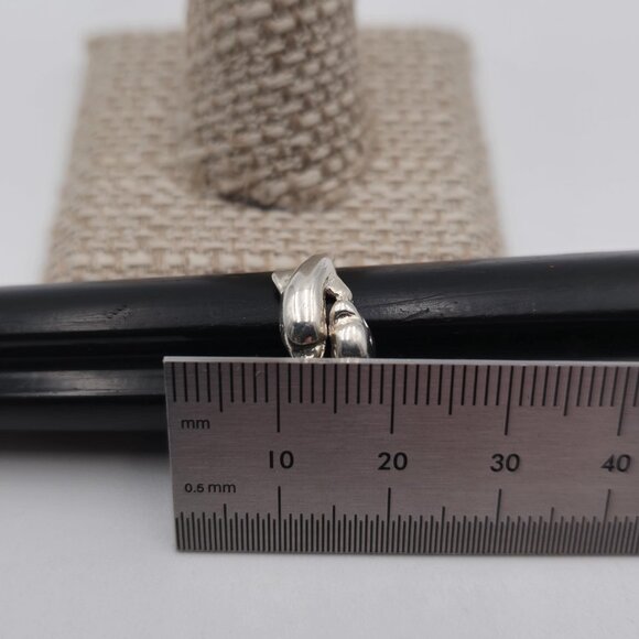 Size 5.5 Sterling Silver Cute Double Dolphin Ring A2533 - Picture 7 of 8